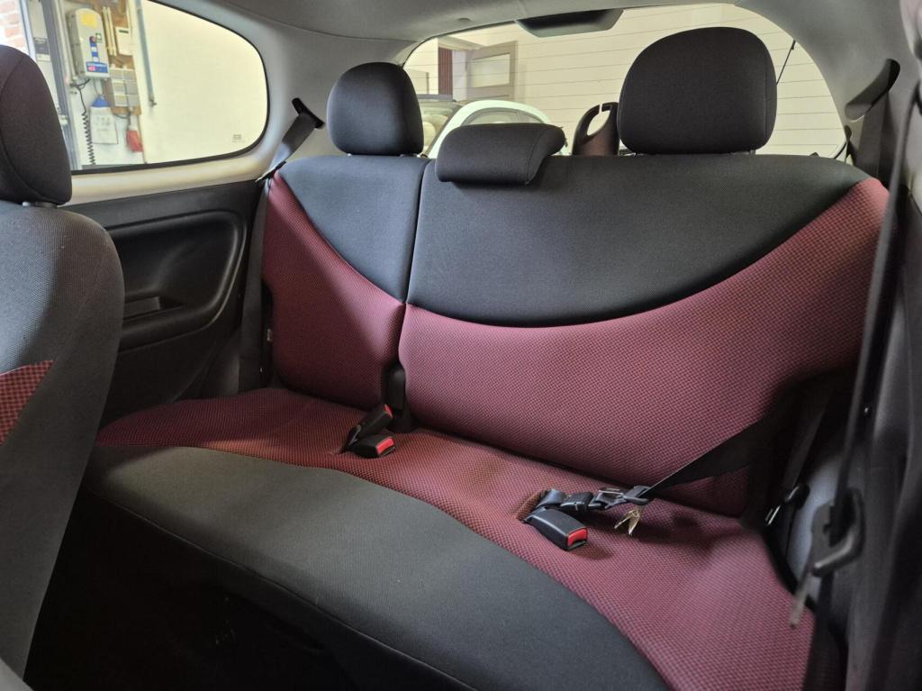 Toyota Yaris 1.3 vvt-i s-line