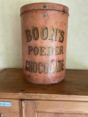 Groot antiek blik Boon’s chocolade