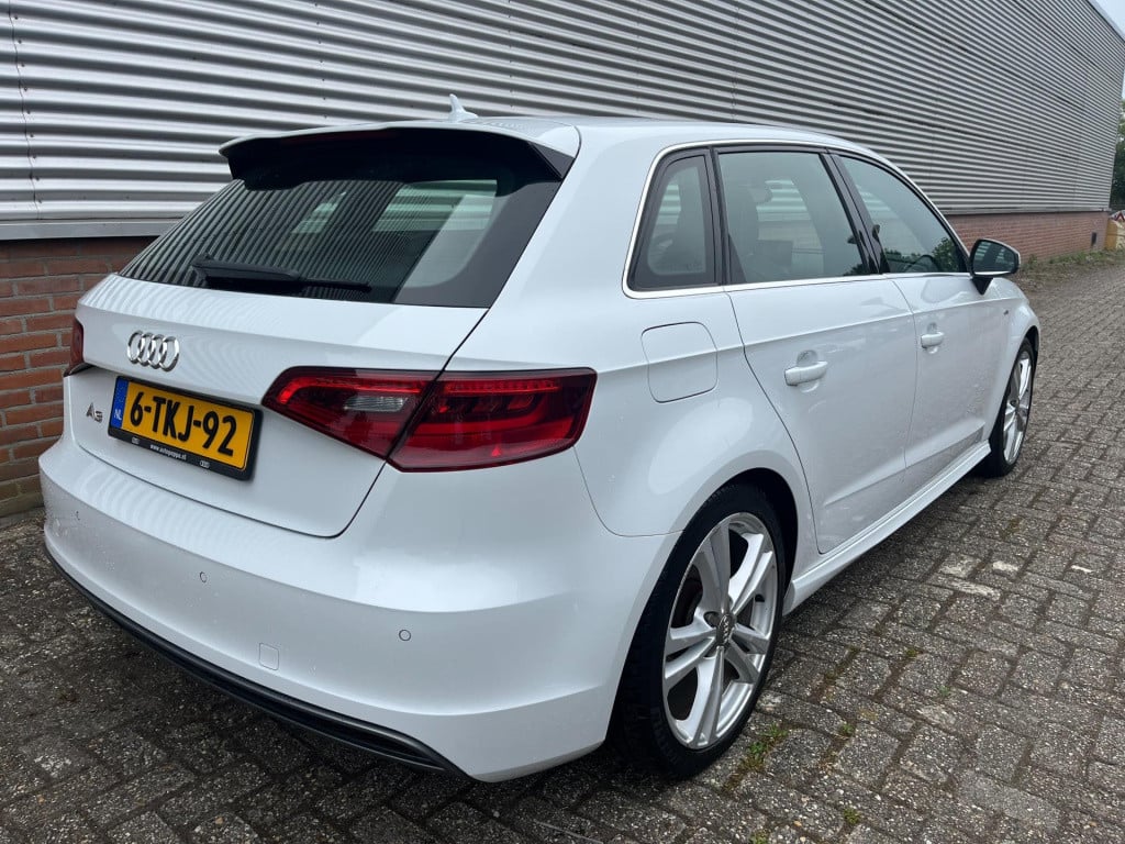 Audi A3 sportback 1.4 tfsi cod ambition pro line s
