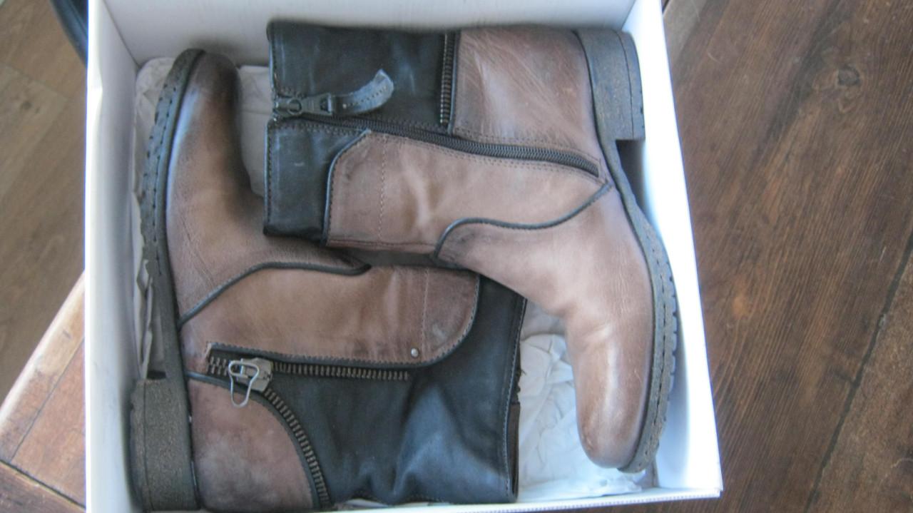 NIEUW LAARZEN MAAT 38 VOOR 40 EURO