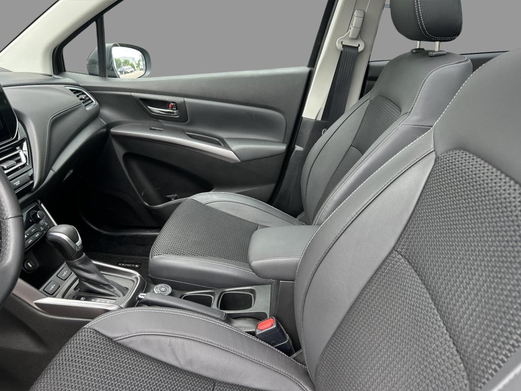 Suzuki Sx4 S-cross 1.5 hybrid allgrip style |panoramadak|apple carplay| tre