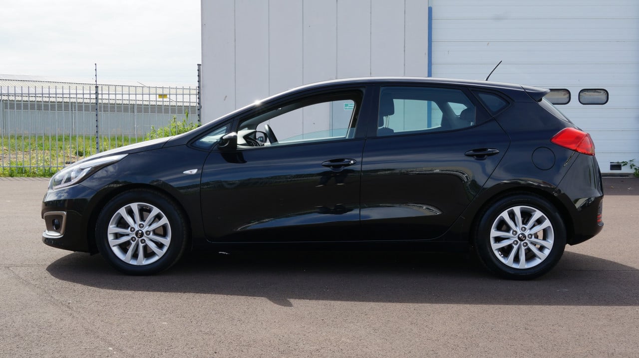 Kia cee'd 1.6 GDI First Edition rijklaar incl garantie