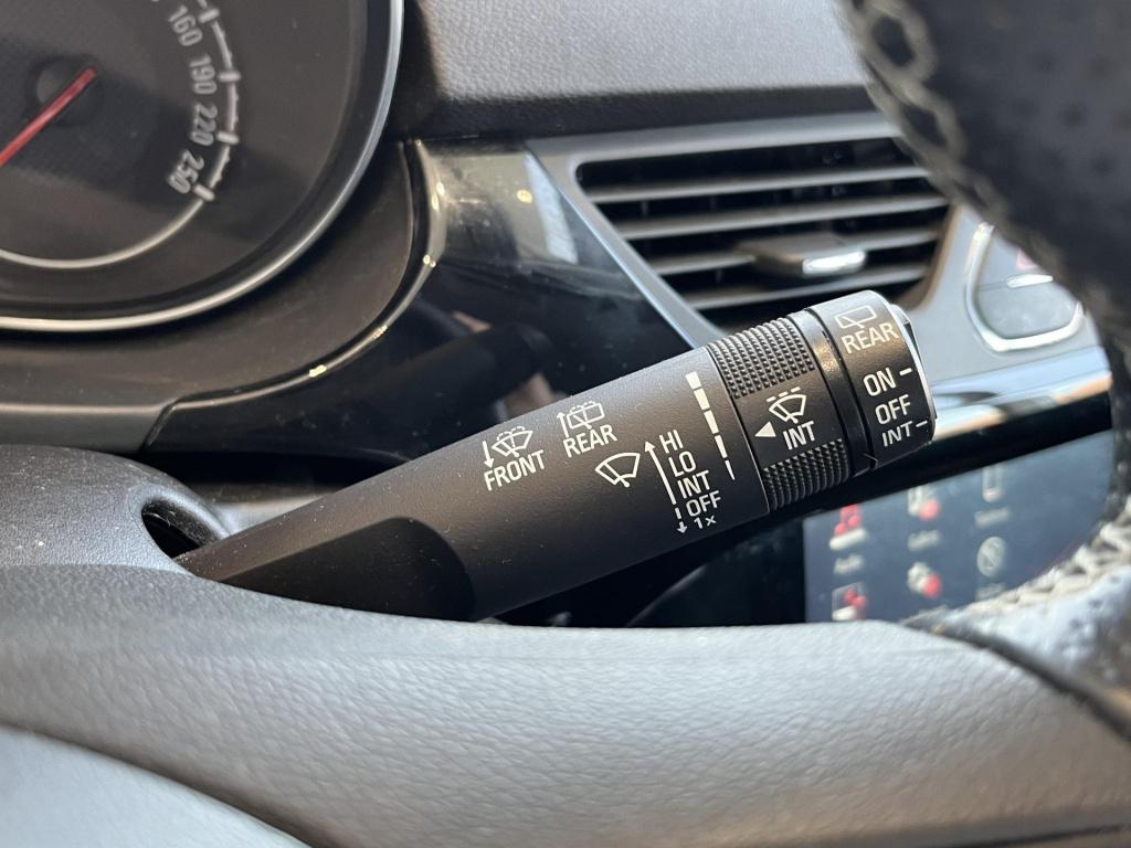 Opel Corsa 1.4 cosmo | cruise control | achteruitrijcamera | airco | stoel 