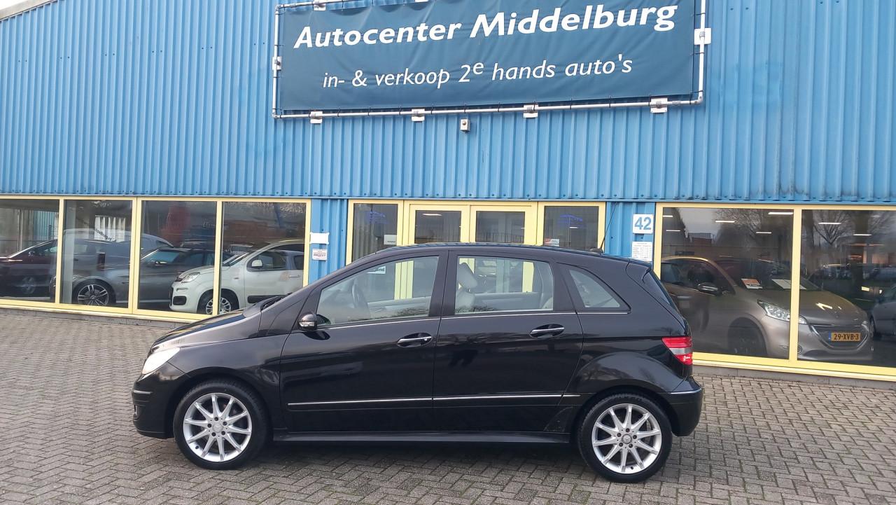 Mercedes B-Klasse 200 Turbo Automaat !! 5drs bj: 2007 airco-leer-navigatie