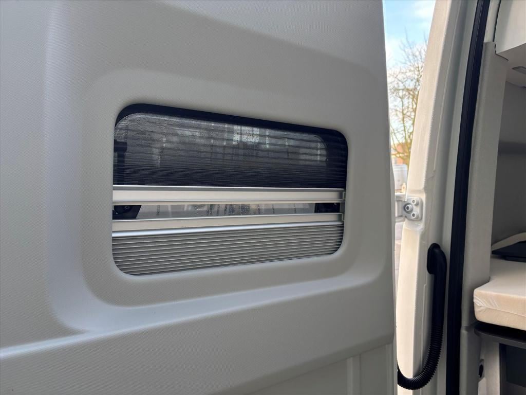 Volkswagen Transporter crafter 2.0tdi 177pk automaat grand california 600 |