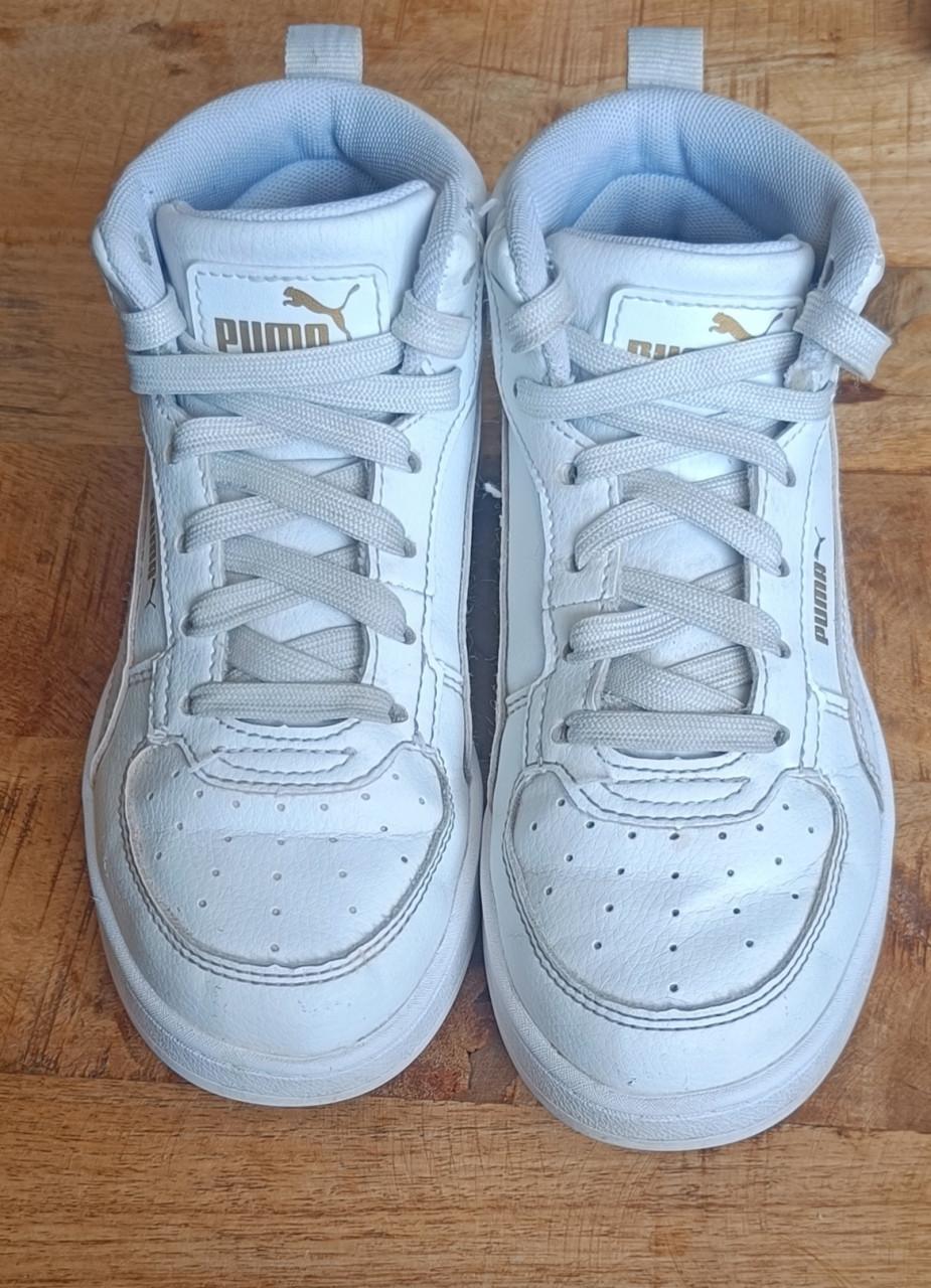 Puma (half hoog) wit maat 31