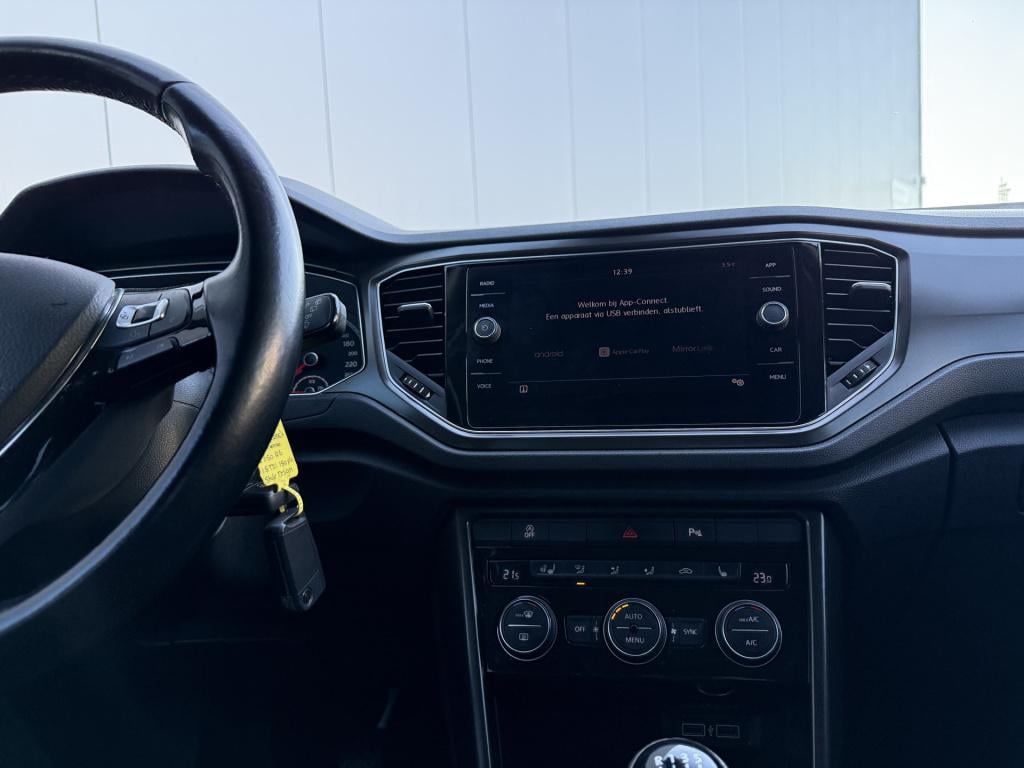 Volkswagen T-roc 1.5 tsi 150pk sport