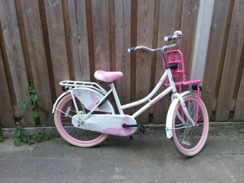 Mooie Meisjesfiets  22inch You r Beautifull wit / roze