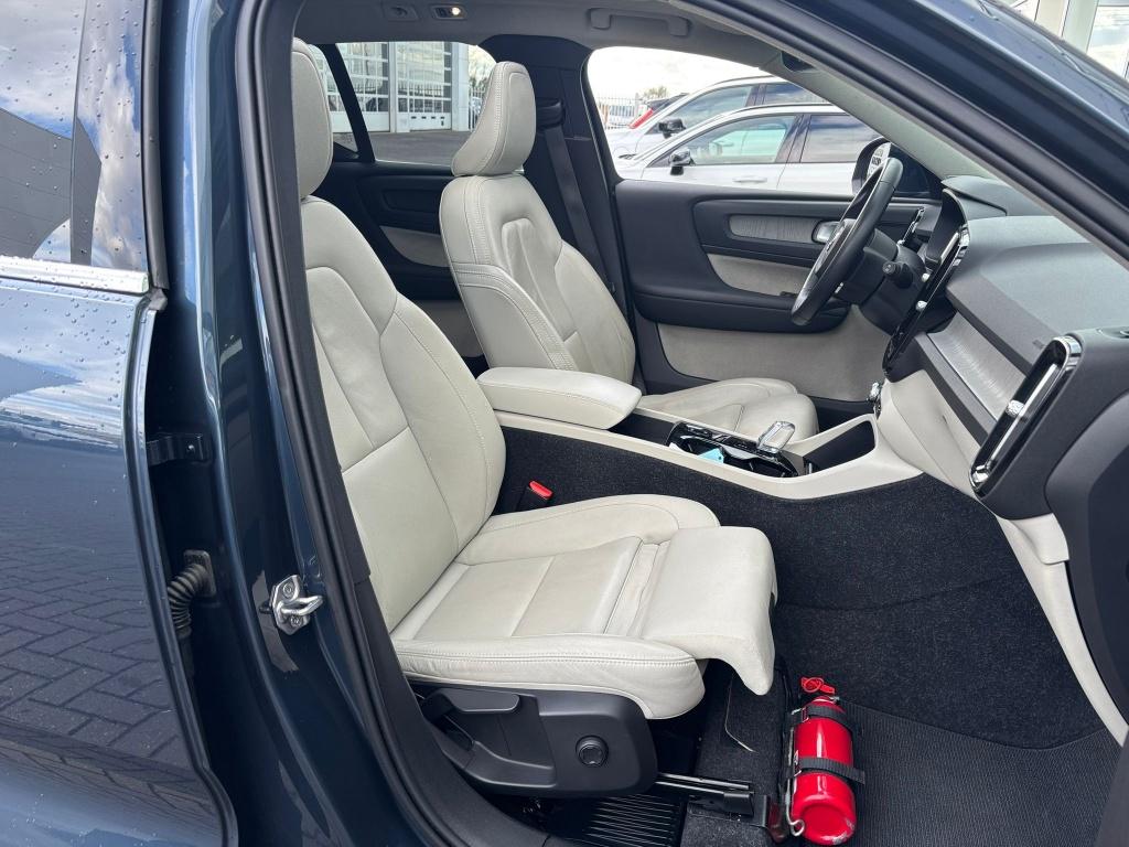 Volvo XC40 t4 211pk recharge inscription| panodak| leder| trekhaak| camera|