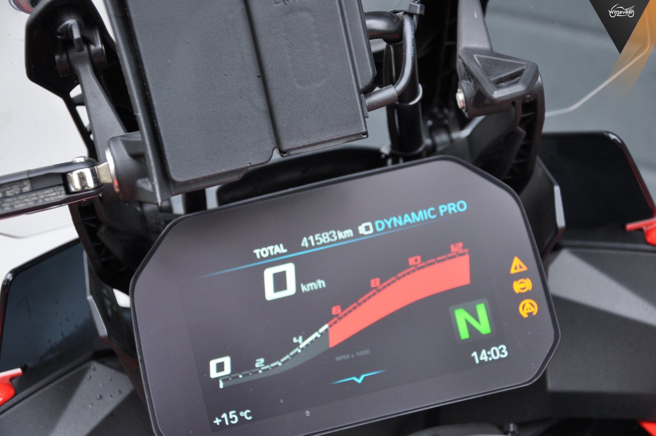 BMW S 1000 XR Zeer nette en complete motor