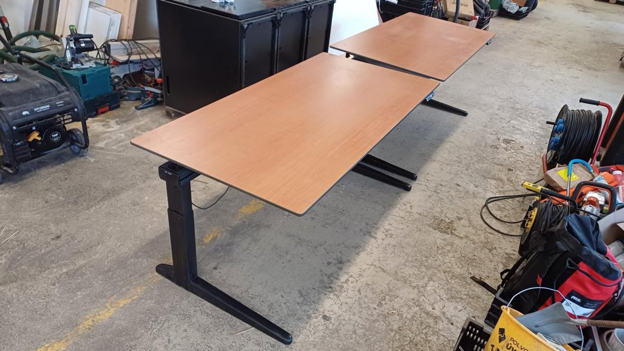 Hoogte verstelbaar bureau