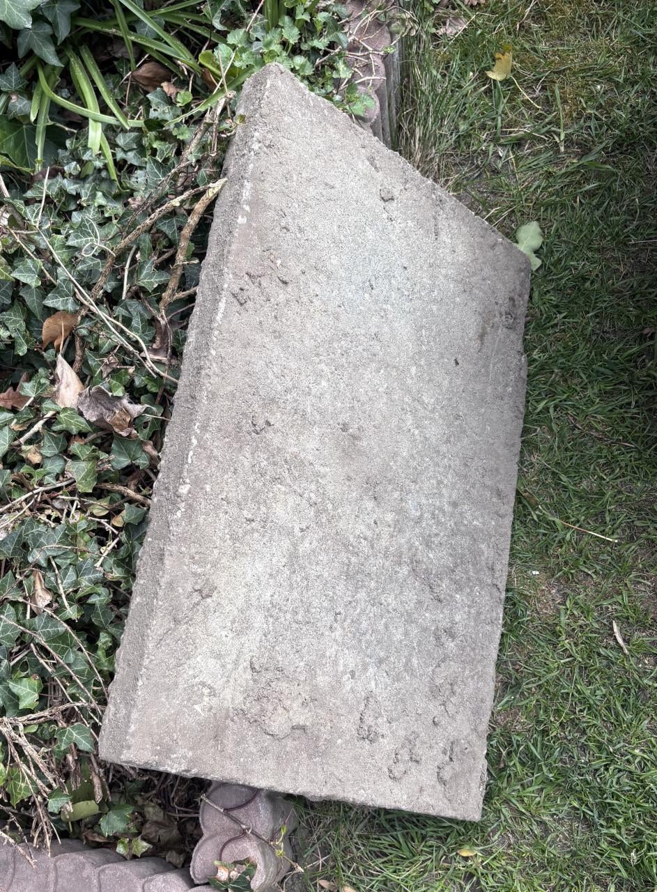 Grindtegels 60 x 40 gratis +- 40 stuks