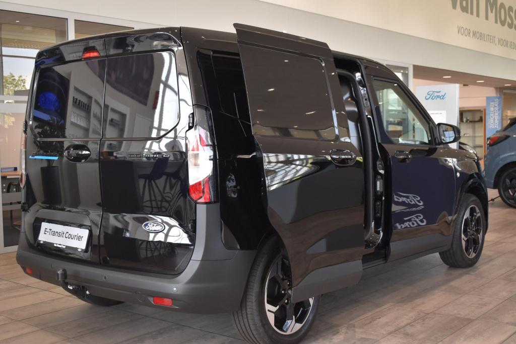 Ford E-transit cour. limited 44 kwh | showroom voorraad | trekhaak | laadvl