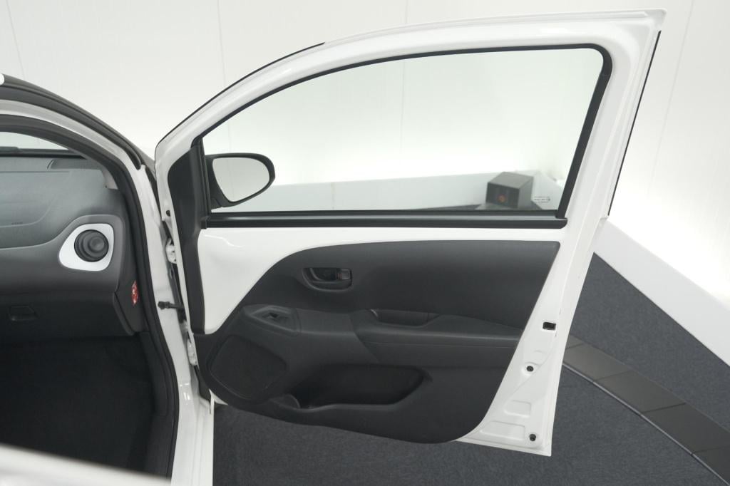 Citroen C1 1.0 vti feel | airco | bluetooth radio | getint glas | 5 deurs