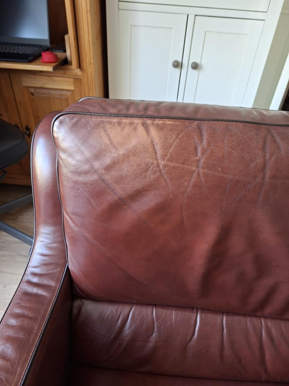 Schapenleren bank en stoelen