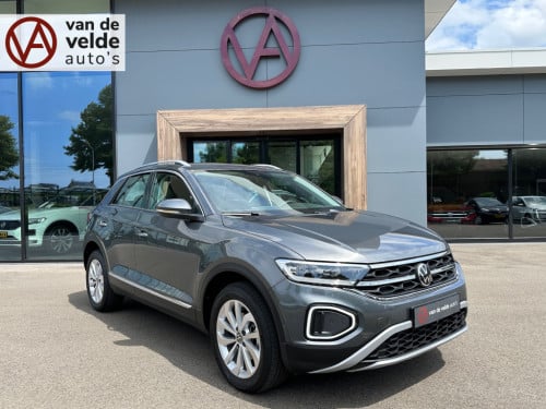 Volkswagen T-roc 1.5 tsi 150pk dsg style carplay | camera | keyless | elek.
