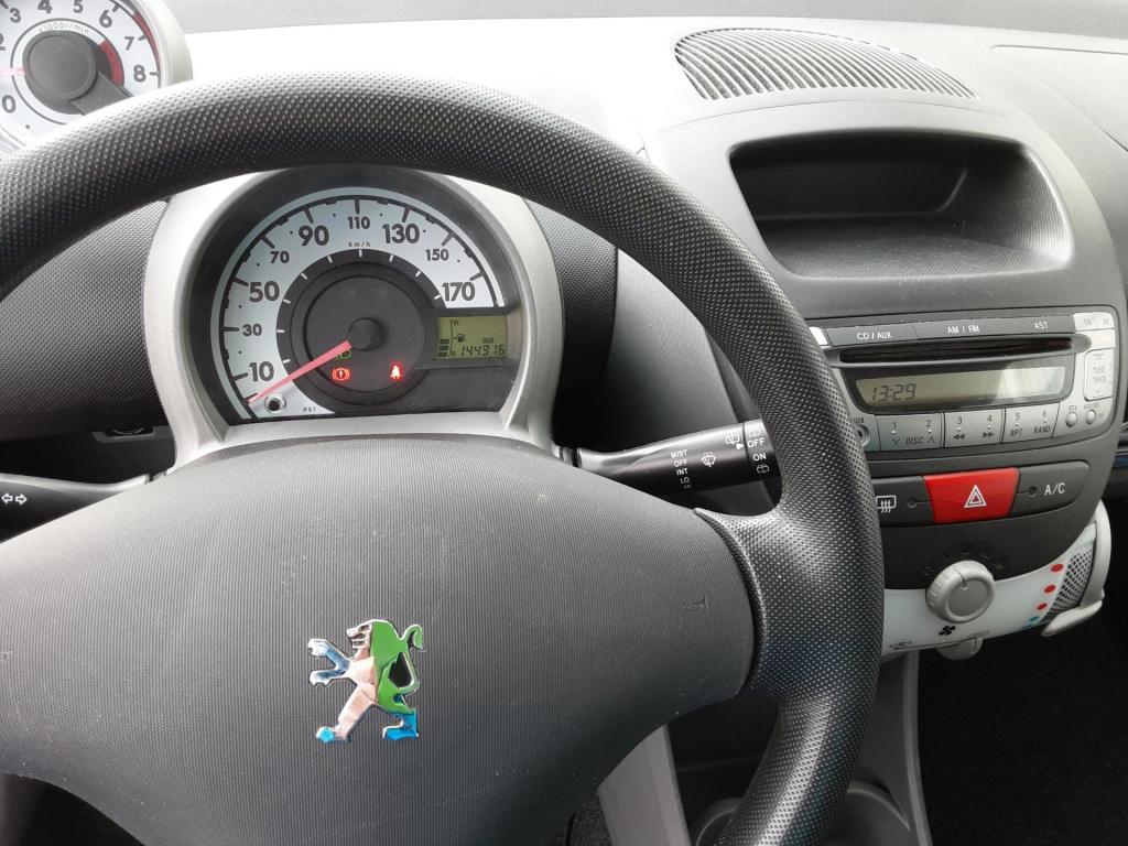 Peugeot 107 1.0-12v millesim 200