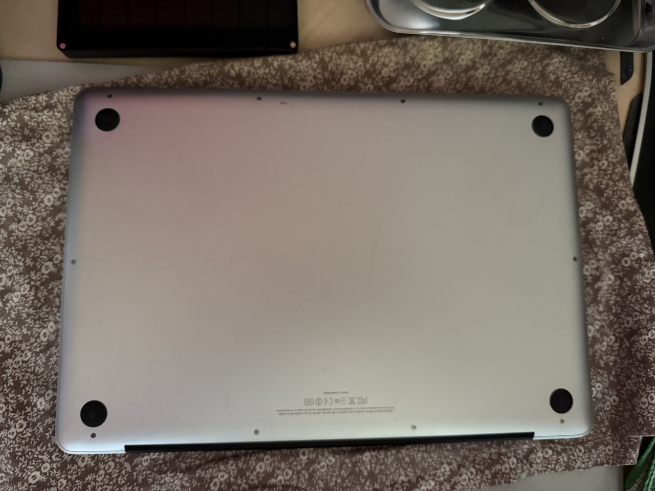 MacBook Pro 15 - i7 2,6 Ghz Quad-Core, 16MB RAM, 1TB SSD en 750 Gig HDD.