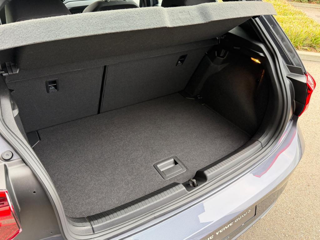 Volkswagen Polo 1.0 tsi dsg r-line | led gril | iq light | camera | stoelve