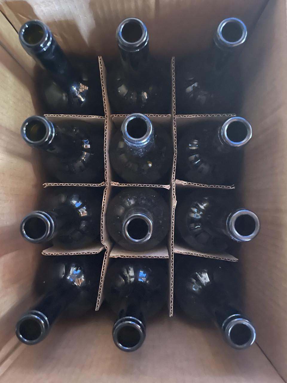 Gratis flessen voor wijnmaker