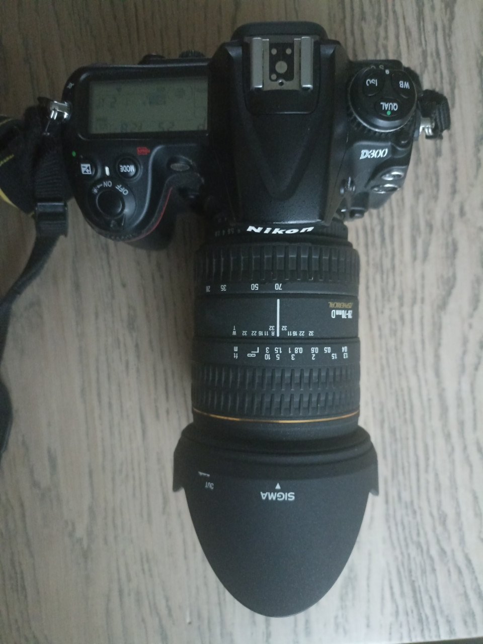 Te Koop Nikon D300 met sigma 2.8 lens