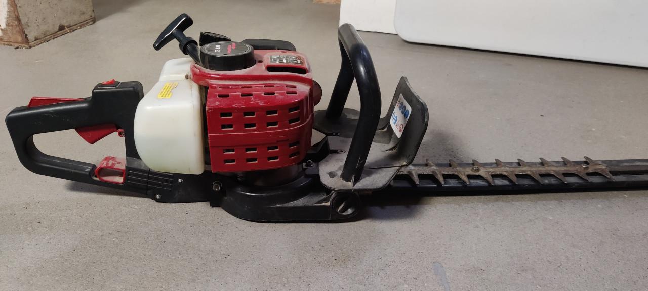 Benzine heggenschaar BHT60