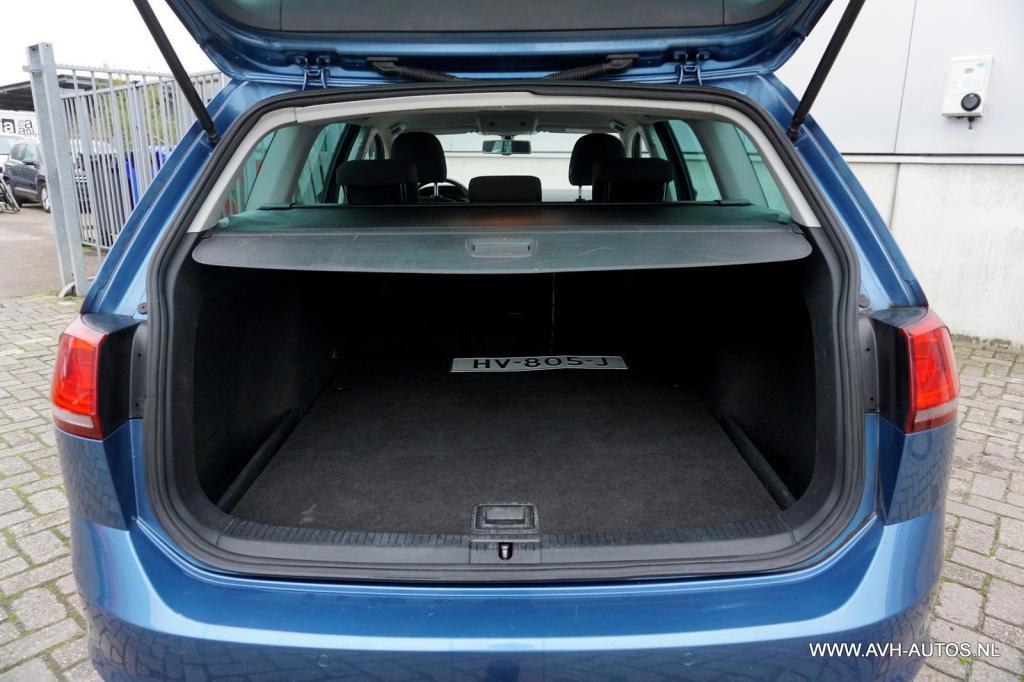 Volkswagen Golf variant 1.0 tsi business edition connected