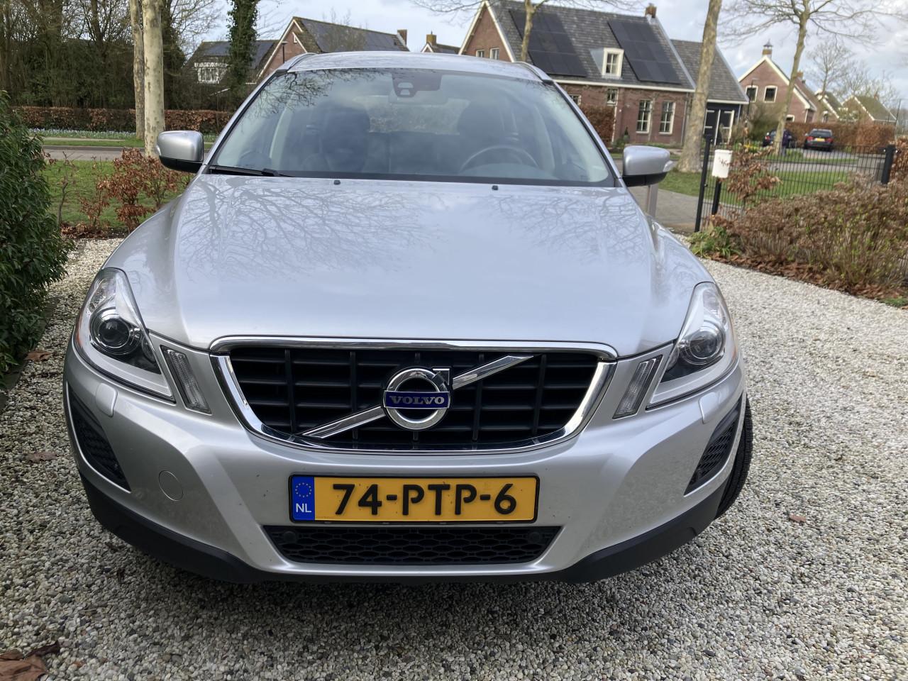 Volvo XC60 2.0 T Powershift