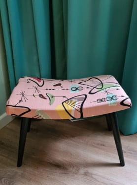 Jaren 60 voetenbankje refurbished vintage