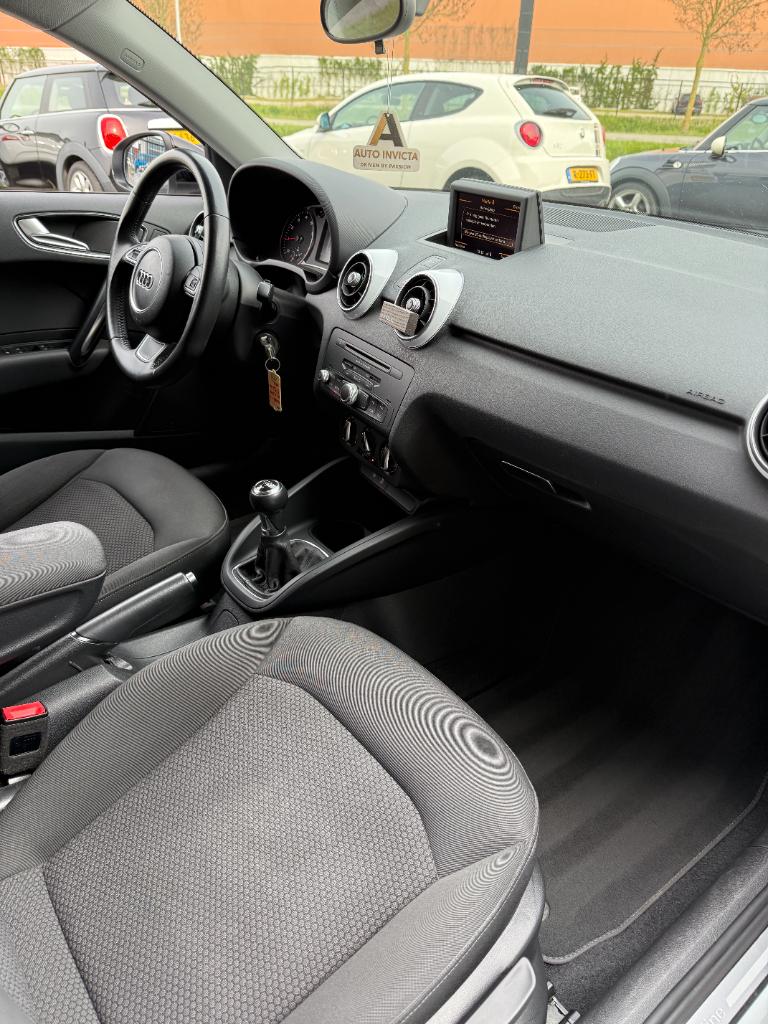 Audi A1 Sportback 1.2 tfsi admired s- line