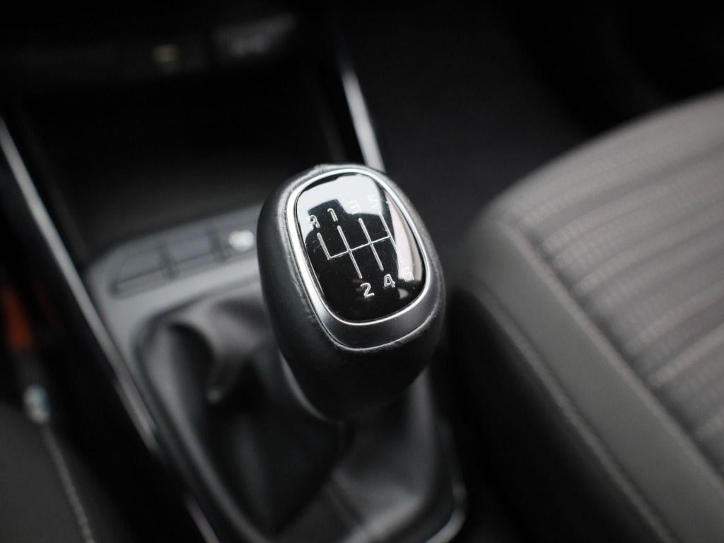 Kia Stonic 1.0 t-gdi mhev dynamicplusline | lmv | navigatie | parkeer senso