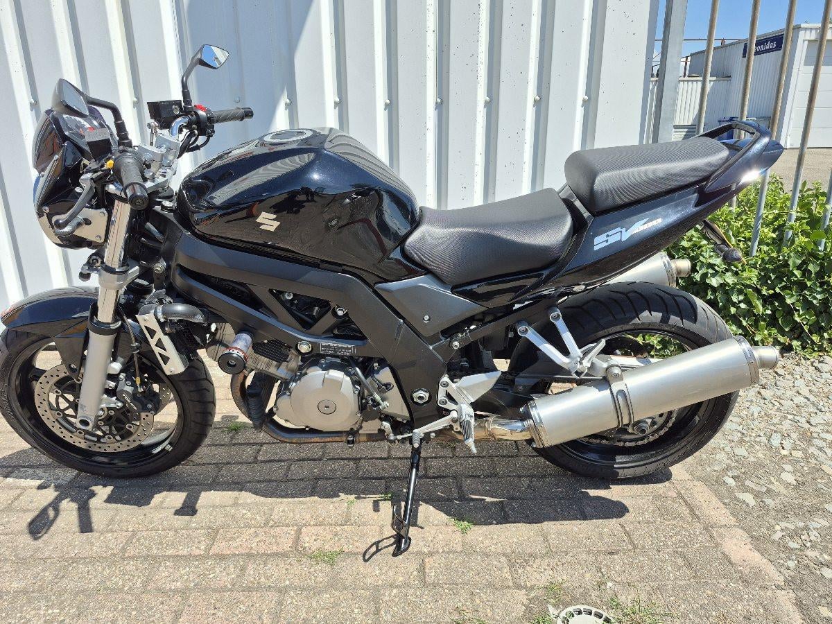 Suzuki SV1000N uit 2006, dikke naked bike