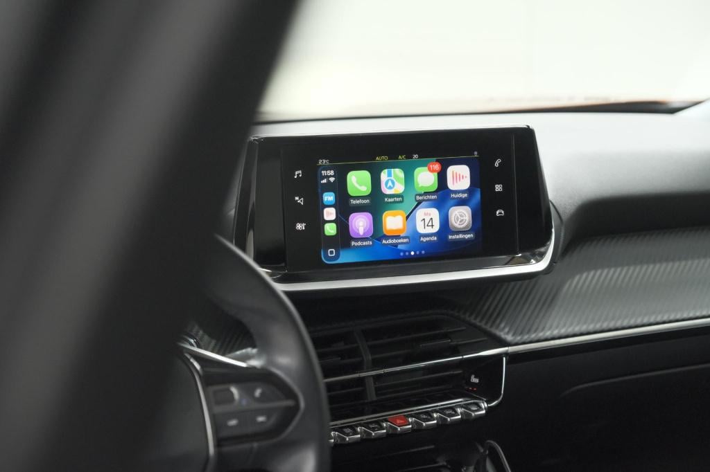 Peugeot 2008 puretech 130 allure pack | trekhaak | adaptieve cruise control