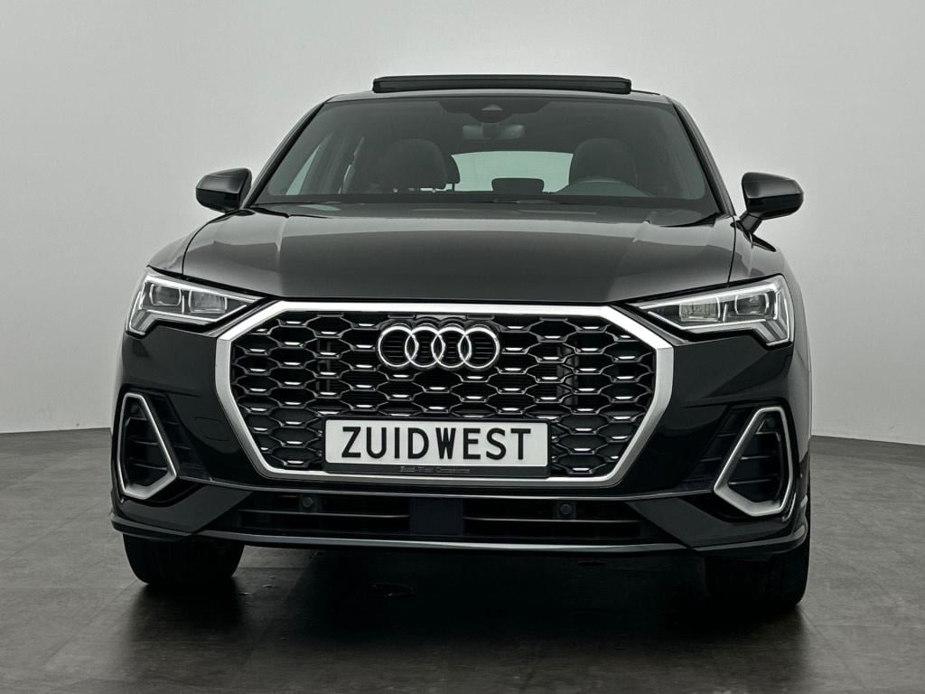 Audi Q3 sportback 45 tfsi e s-line pano camera acc lane