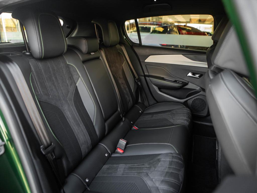 Peugeot 308 1.2 puretech 130pk gt automaat | navigatie | camera | park. sen