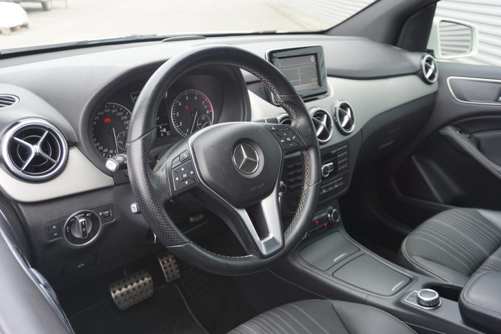 Mercedes-Benz B-Klasse 180 prestige automaat -airco / navi / cruise / pdc /