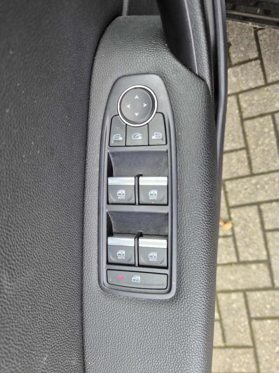 Renault Captur 1.0 tce 90 intens camera, navigatie, 18" lm velgen, apple/an