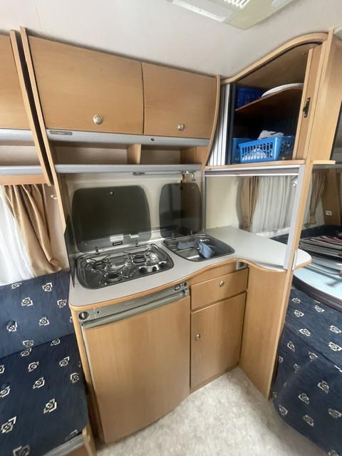 Kip Navigator 44DB met voortent, vloerverwarming en boiler