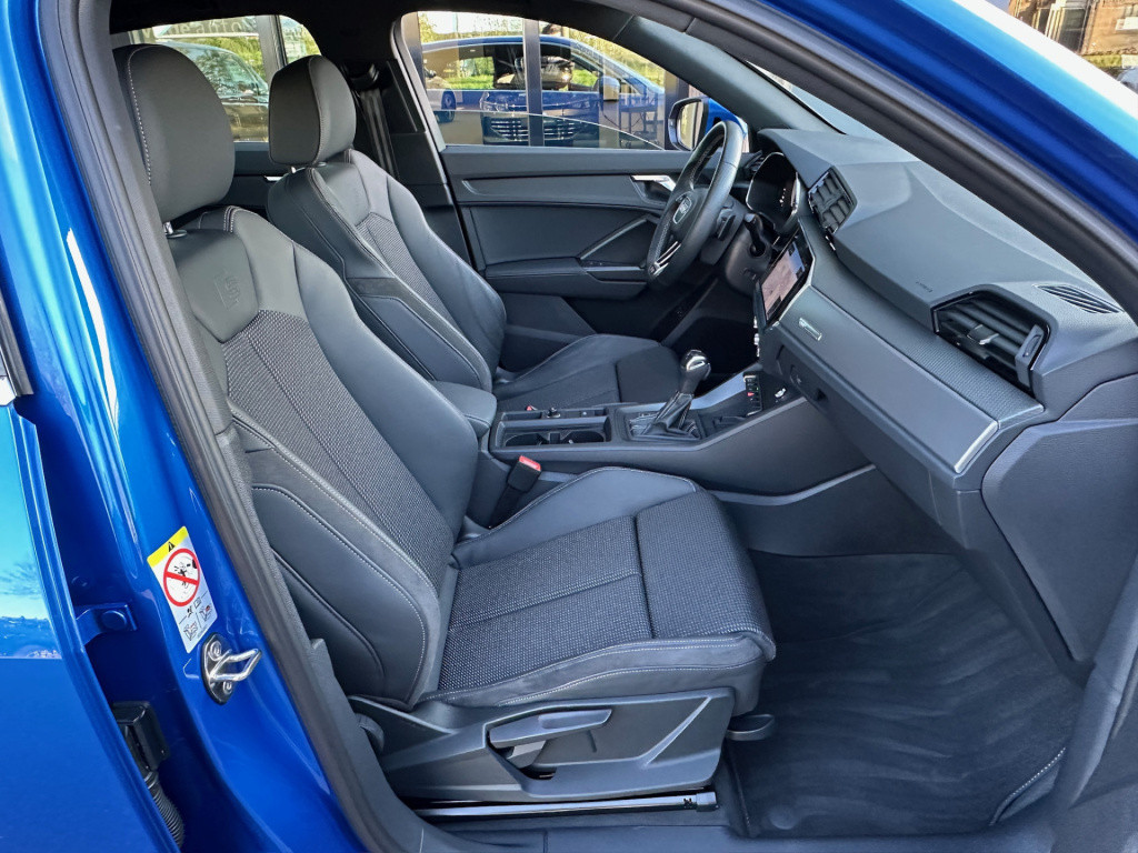 Audi Q3 sportback 45 tfsie s-line | keyless | dode hoek | adapt. cruise | e