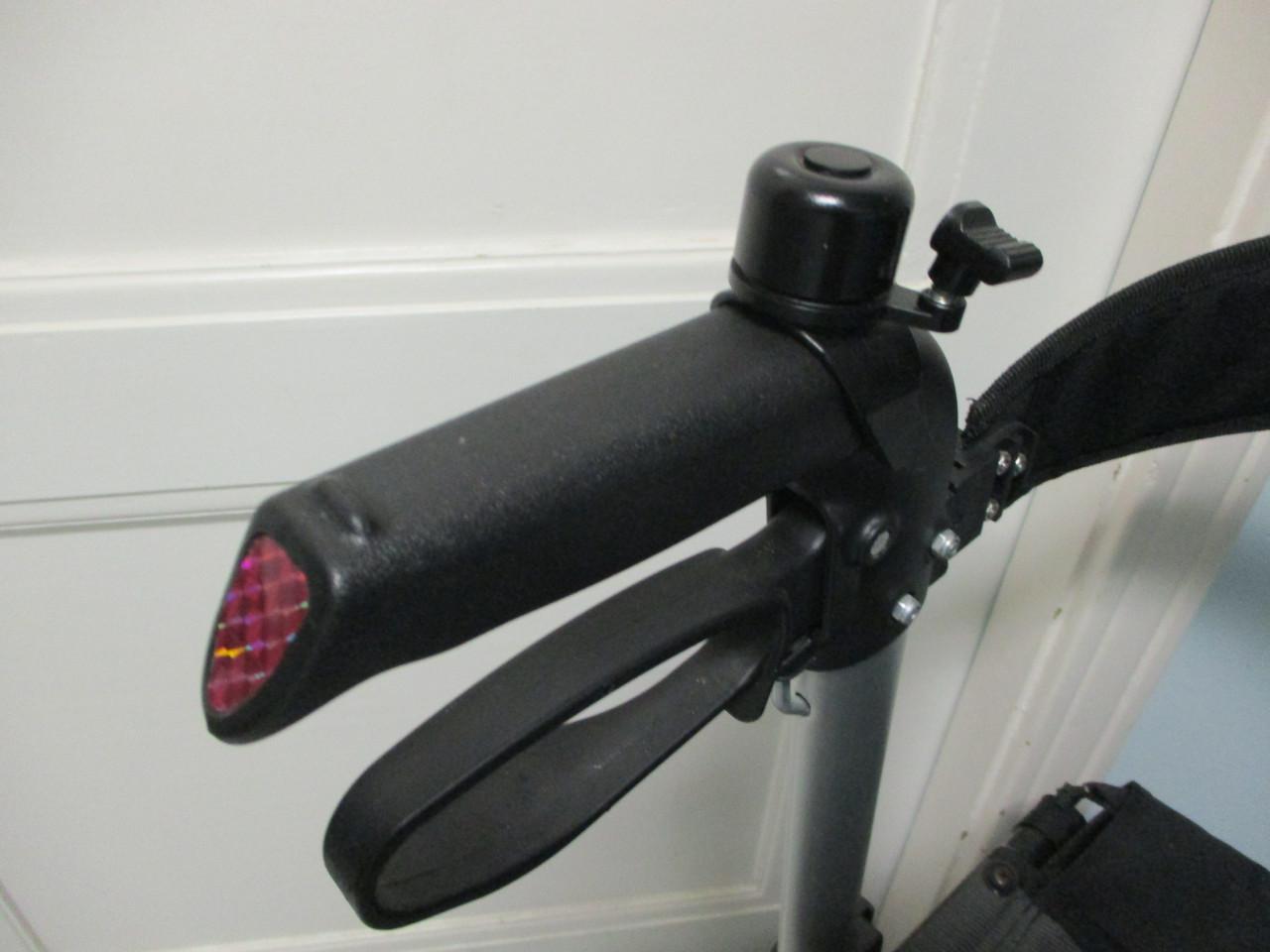 Zeer komplete rollator te koop