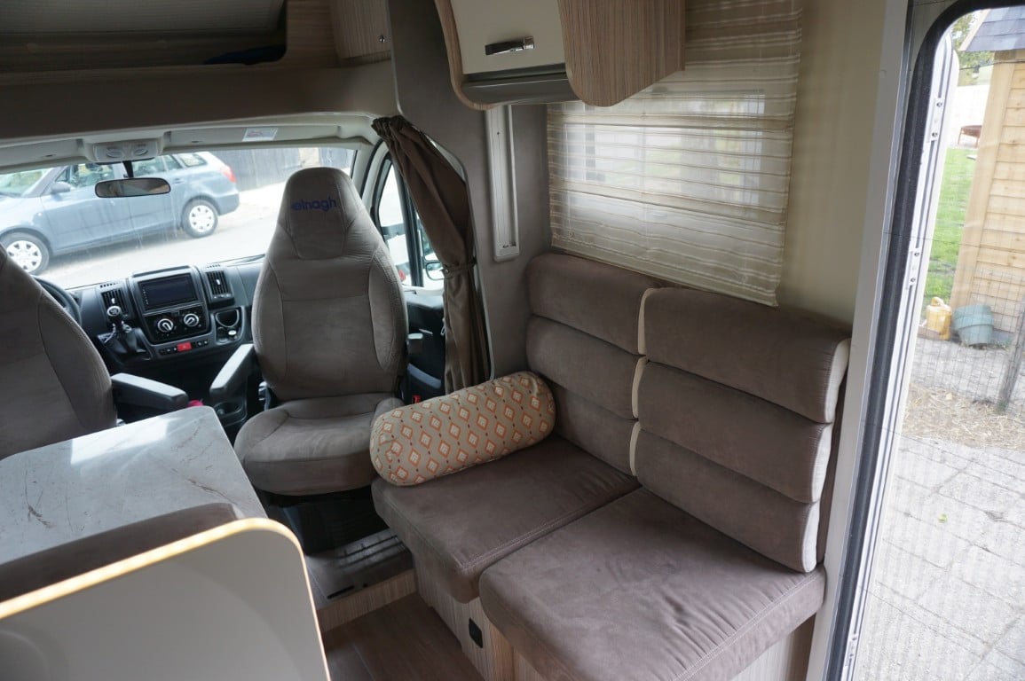 Elnagh T-Loft 450 uit 2021 met 30000km euro 6