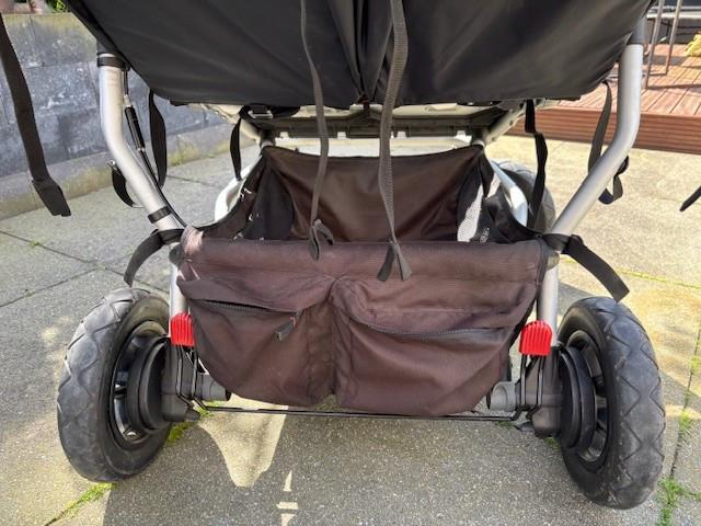 Mountain Buggy Duet dubbele kinderwagen + 2 reiswiegen + regenhoes