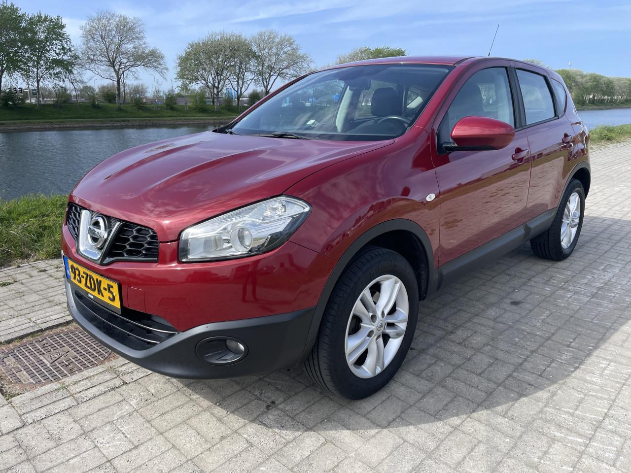 Nissan qashqai 2.0 acenta suv 107000km