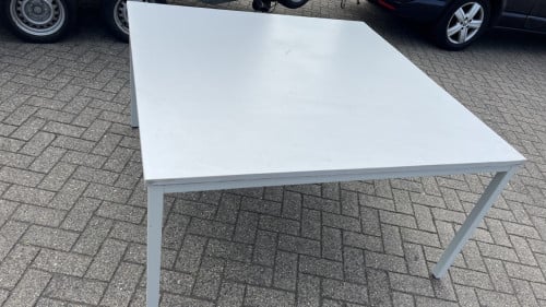 Kantinetafel