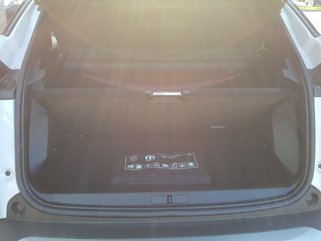 Peugeot 2008 allure 1.2 puretech 100pk navigatie | achteruitrijcamera | app