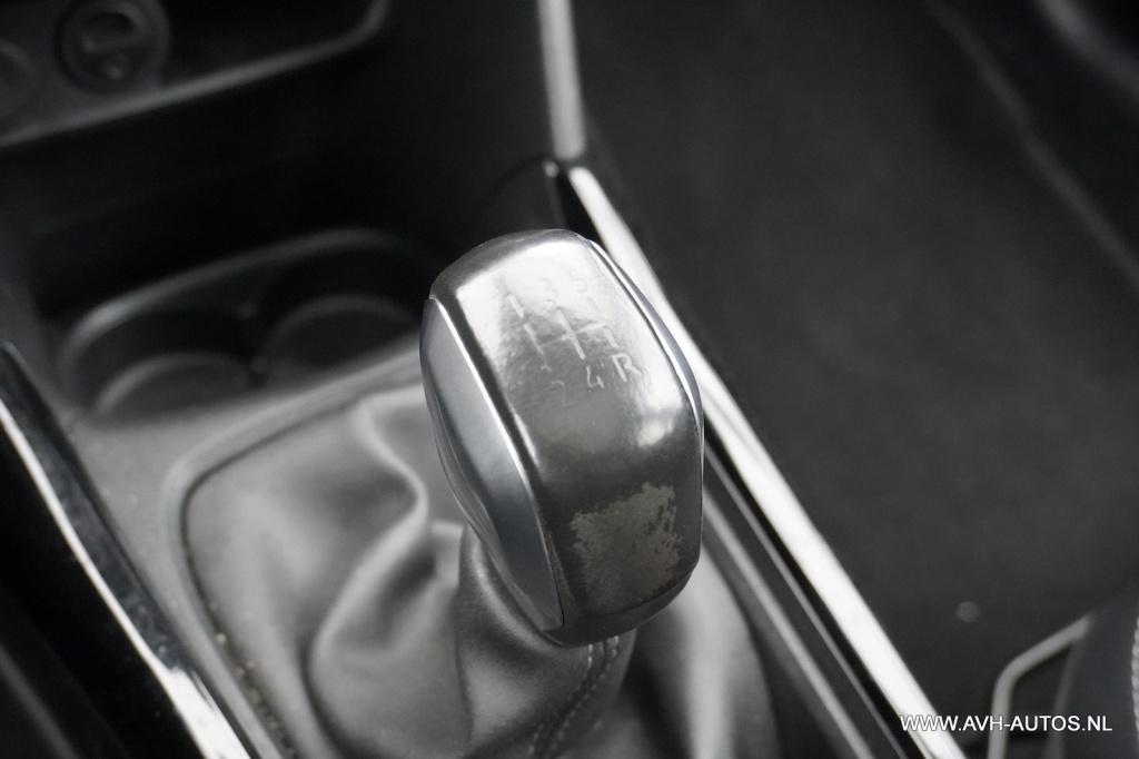 Peugeot 2008 1.2 puretech allure