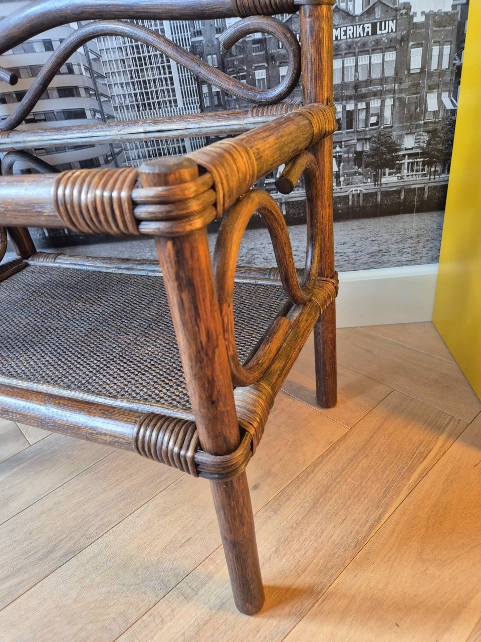 Rotan bijzettafel