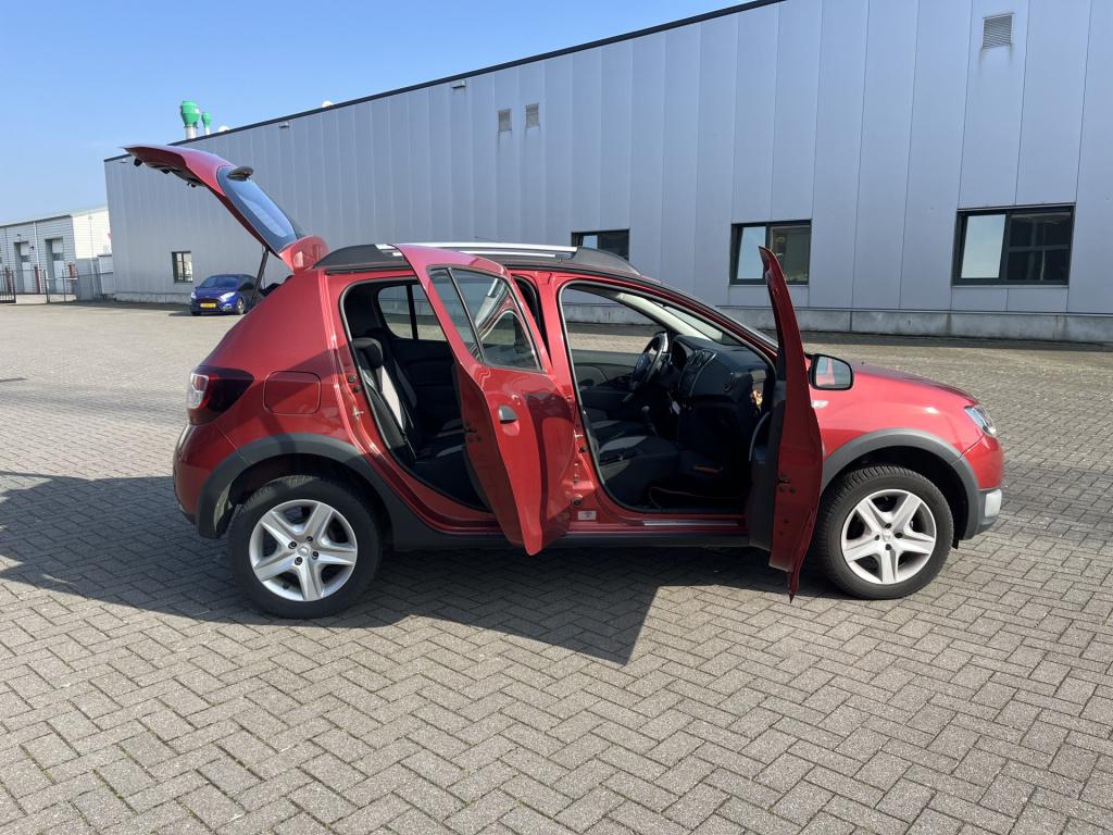 Dacia Sandero Stepway 0.9 tce lauréate 63 dkm