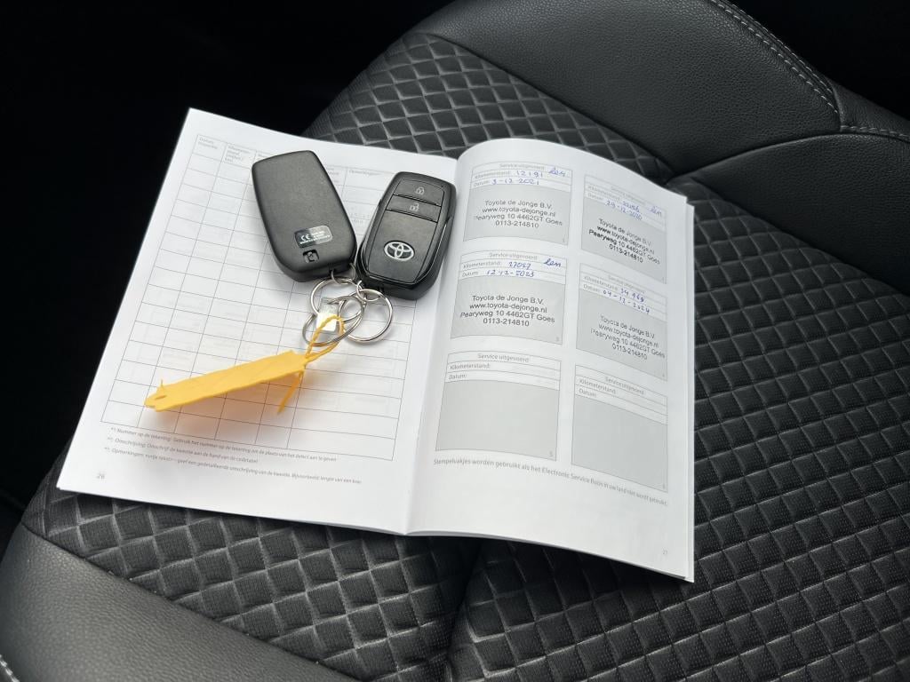 Toyota Yaris 1.5 hyb. executive