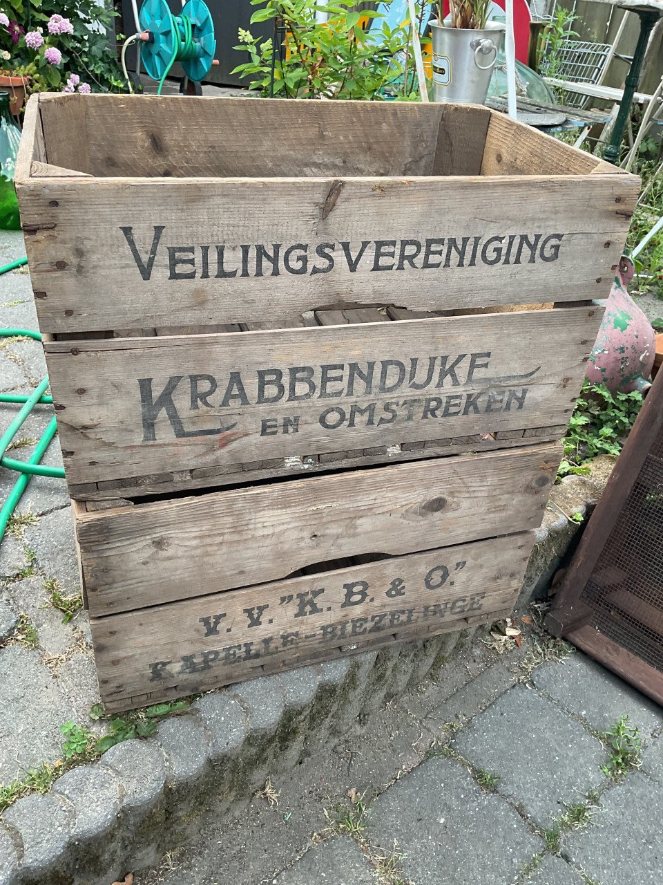 Houten kisten Krabbendijke en Kapelle 1961